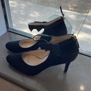 Nine West Mary Jane type pump